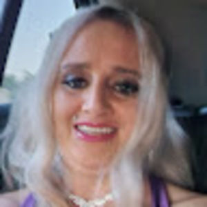 Meet your Posher, Dana